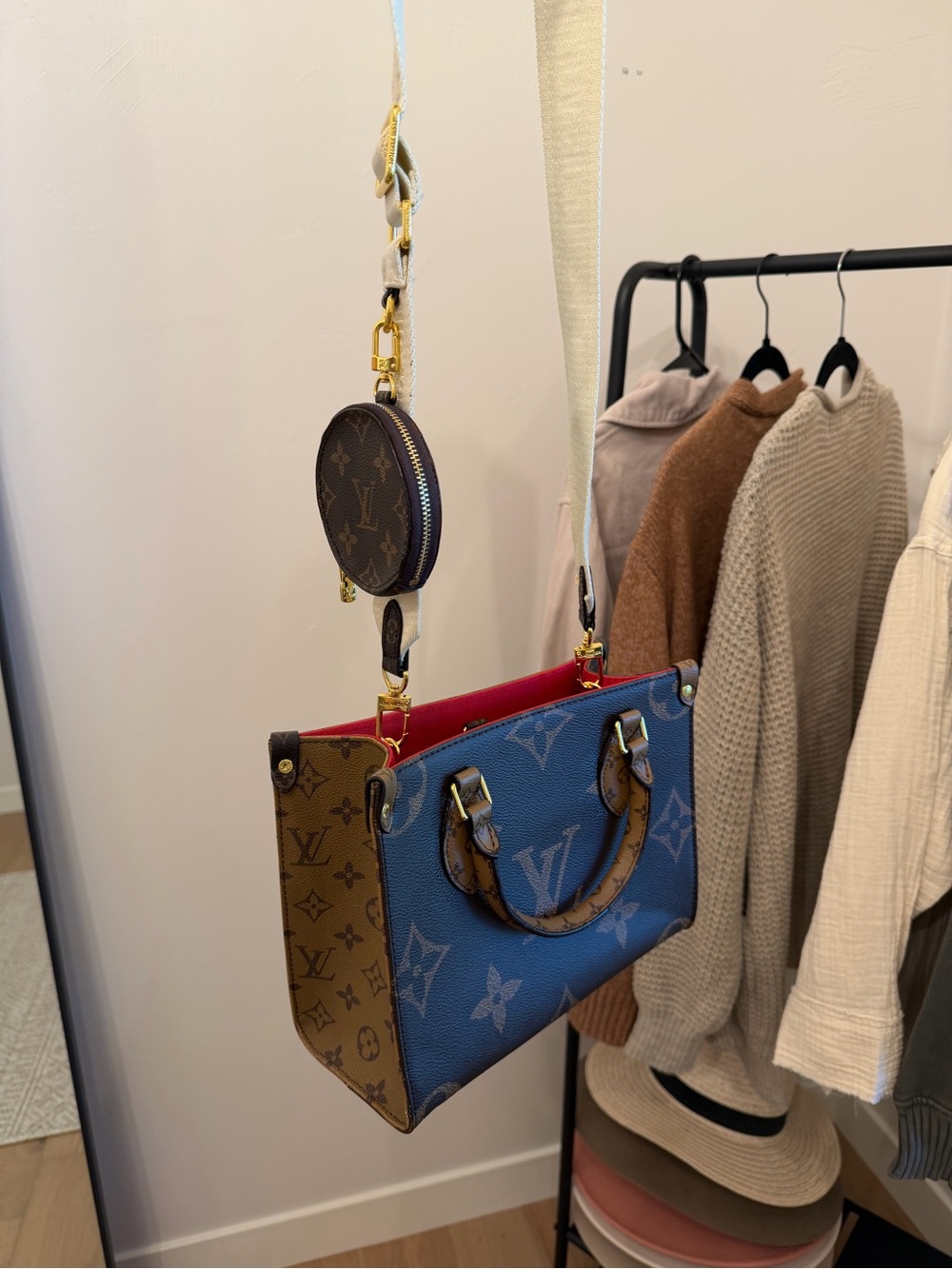 SMALL TOTE BAG